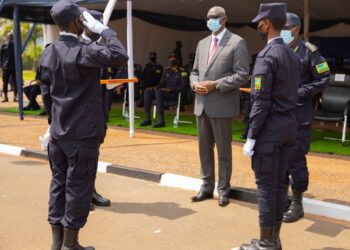 Abapolisi barenga 1300 basoje amasomo y’ibanze abinjiza mu kazi