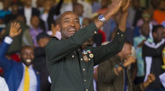 Gen.Major Mubaraka yagizwe Perezida wa APR FC