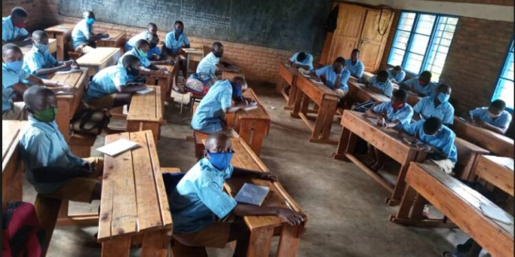 Bugesera: Abanyeshyuri ba G.S Maranyundo bemeza ko basobanukiwe ko kwirinda biruta kwivuza