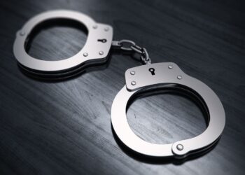 Police arrest 5 suspected of  robbery