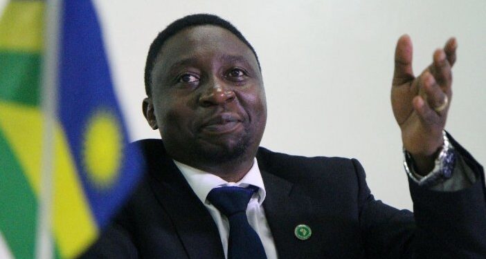 Ishyaka Green Party rirasabirwa n’abayoboke baryo Ministeri y’Ibidukikije