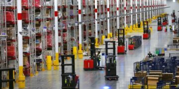 Covid-19 threatens X-mass retail businesses
