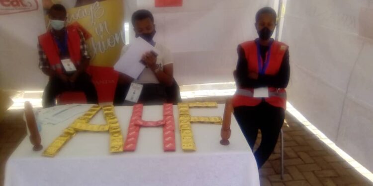 AHF Rwanda yatanze udukingirizo 7840 kubitabiriye umunsi wa mbere wa Expo 2020
