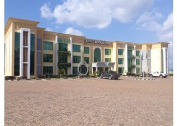 Kamonyi: Umwarimu akurikiranyweho gusambanya abana babiri yigishaga