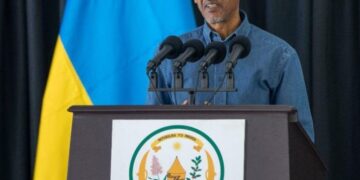 Nari narahagaritse kureba umupira: Perezida Paul Kagame aganira n’abagize ikipe y’igihugu ‘’Amavubi’’