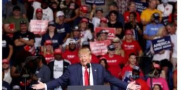 USA: Donald Trump akomeje guhura n’isanganya nyuma yo kuva ku buyobozi