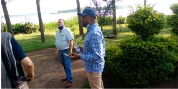 Bugesera :  Umuhinzi wabigize umwuga  Shyaka  yiyemeje kuzamura Akarere yifashishije ubuhinzi  bwe bwa Kijyambere