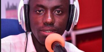 Umunyamakuru Regis Muramira yasengeye inama y’aba Minisitiri ngo ifungure Championa y’umupira w’amaguru
