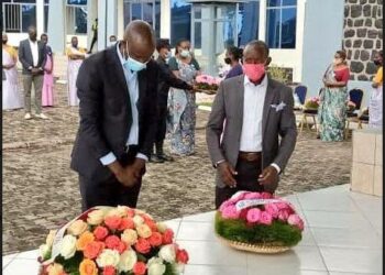 Kwibuka 27 : Rubavu basoje icyumweru cyo kwibuka baha icyubahiro abashyinguye mu rwibutso rw’ahazwi nka Komine Rouge