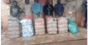 Batawe muri yombi bazira kohereza ibicuruzwa mu Rwanda