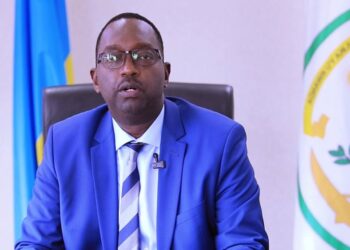 Dr Ngamije: abantu bandurira mu rujya n’uruza cyane