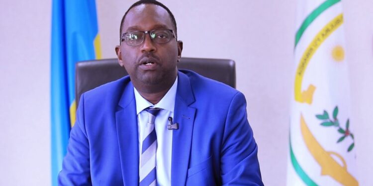 Dr Ngamije: abantu bandurira mu rujya n’uruza  cyane