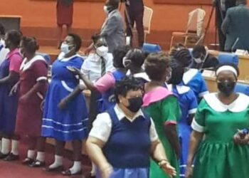 Malawi: Abadepite b’abagore batangaje benshi bambara nk’abanyeshuri b’abakobwa