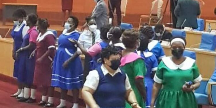 Malawi: Abadepite b’abagore batangaje benshi bambara nk’abanyeshuri b’abakobwa