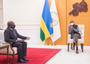Perezida Kagame yakiriye Intumwa yihariye ya João Lourenço wa Angola