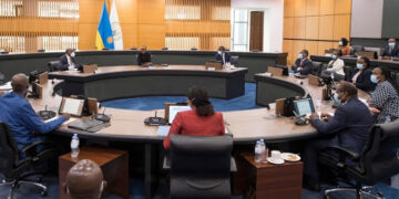Mineduc yahawe Umunyamabanga Uhoraho; Abayobozi bashya bashyizwe mu myanya