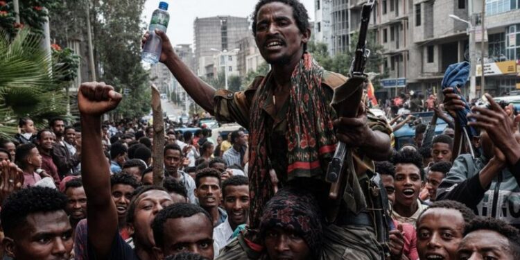 Ethiopia: Minisitiri w’intebe Abiy Ahmed yasabye abasivile kujya mu ntambara yo muri Tigray