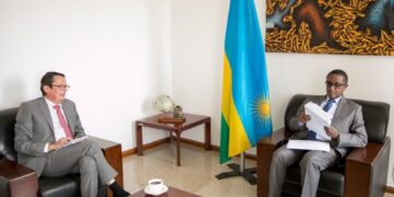 Minisitiri Biruta yakiriye Ambasaderi Versmessen guhagararira u Bubiligi mu Rwanda