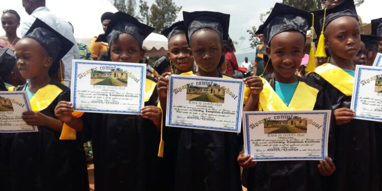 Itangazo rikangurira ababyeyi kuza kwandikisha abana babo muri APAPER COMPLEX SCHOOL