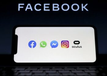 Zuckerberg yahombye miliyari 6$ kubera amasaha Facebook, WhatsApp na Instagram byamaze bidakora