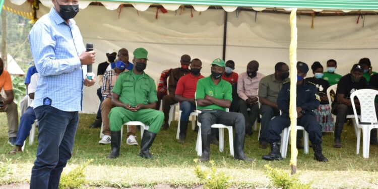 Ruhango : Perezida wa Njyanama usoje ikivi aratanga inama ku bayobozi  bashya