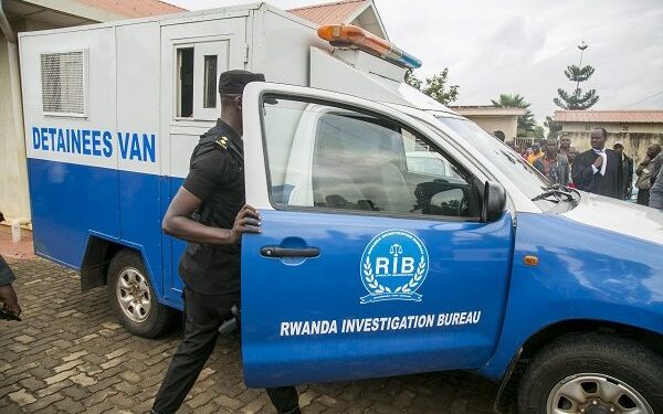 Batandatu RIB yafunze barimo n’uwahoze mu buyobozi bw’Ishyaka rya Ingabire Victoire