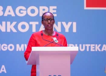 Abagore bo mu rugaga rwa FPR basabwe kuba ku isonga mu gukemura ibibazo byo mu miryango