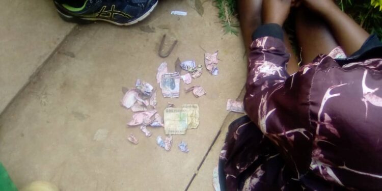 Kicukiro : Afatanywe ibihumbi 70 ahita ayacagagura