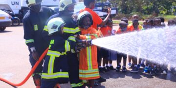 Abana babwiwe ko hari ibyo bakwiriye kwitondera