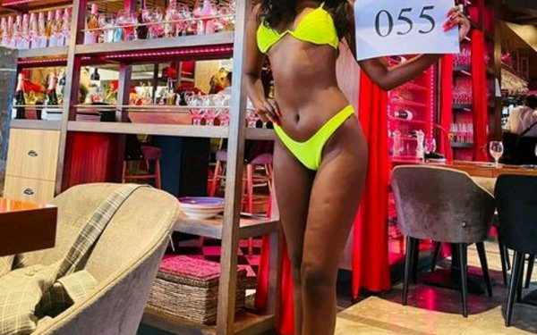Umulisa Charlotte mu bakobwa 18 bahataniye Ikamba rya Miss Warsaw muri Pologne