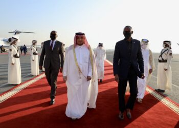 Perezida Paul Kagame yagiriye uruzinduko muri Qatar