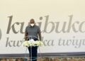Lt. Gen Muhoozi Kainerugaba yasuye urwibutso rwa Kigali ku Gisozi