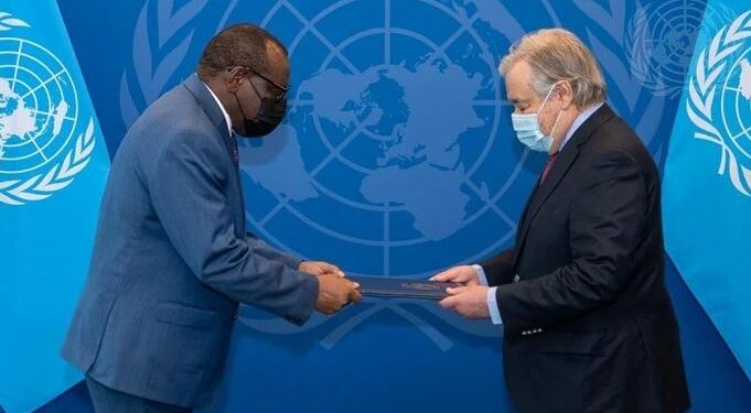 Ambasaderi Gatete yatanze impapuro zimwemerera guhagararira u Rwanda muri Loni