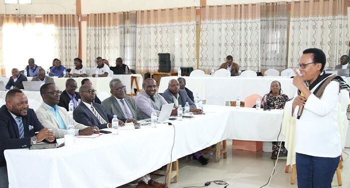 Hari Kaminuza zishobora gufungwa kubera abanyeshuri zakiriye