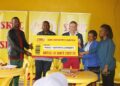 Abatishoboye 590 batangiwe Ubwisungane mu kwivuza n’uruganda rwa SKOL rukorera mu Nzove