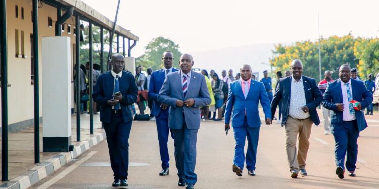 Intumwa z’Uburundi ziri mu Rwanda ku kibazo cy’impunzi