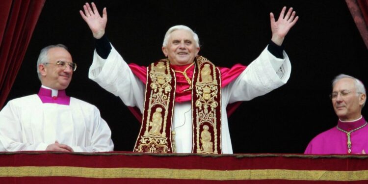 Papa Benedigito XVI yitabye Imana