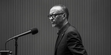 Amahoro n’Umutekano bizafasha gukemura ibibazo by’abimukira n’ihindakurika ry’ibihe – Perezida Kagame