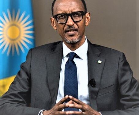 Ababyeyi barashimira Perezida Paul Kagame uburyo abana  basubukuye amasomo yabo neza