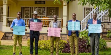 Impunzi z’Abanyekongo zatanze ubusabw bwazo mu bahagarariye ibihugu byabo mu Rwanda