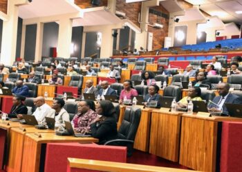 Minisitiri w’ibikorwaremezo agiye gutumirwa mu nteko ishingamategeko