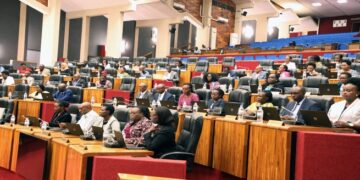 Minisitiri w’ibikorwaremezo agiye gutumirwa mu nteko ishingamategeko