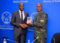 Ishuri rikuru rya gisirikare mu bufatanye na MINISANTE mu gusobanurira abanyeshuri imikorere y’Urwego rw’Ubuzima Rwanda.