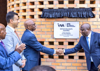 Minisitiri w’Intebe yatashye igorofa rishya rya I&M Bank