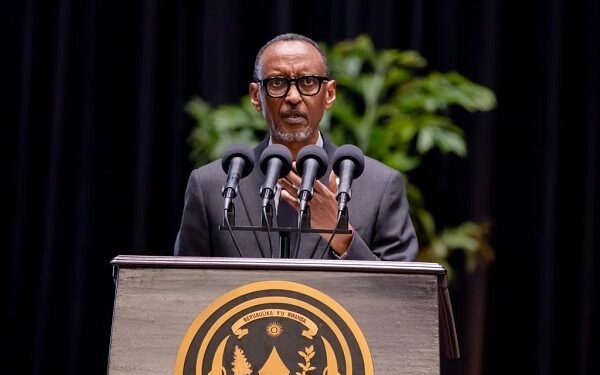 Perezida Kagame yatanze isezerano ko FDLR itazongera gutera u Rwanda