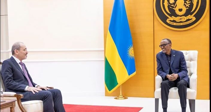 Kagame yaganiriye na  Minisitiri w’Intebe wungirije wa Jordanie