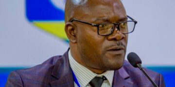 FERWAFA: Abantu batatu nibo bagiriwe icyizere cyo kuyiyobora mu minsi 39 y’Inzibacyuho