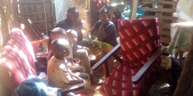 Gisagara : Umuryango wasohowe mu nzu nyuma yo guterezwa cyamunara mu ibanga uri gutabaza
