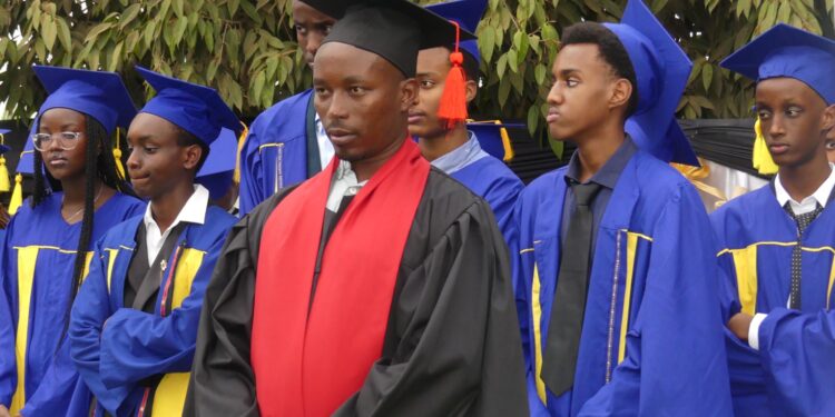 Abasoje amasomo  muri Mother Mary International School Complex bose bamaze  kubona imyanya  muri za kaminuza mpuzamahanga