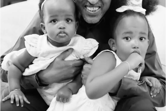 Kubyara ni byiza Perezida kagame yagaragaje ibyishimo aterwa n’abuzukuru be